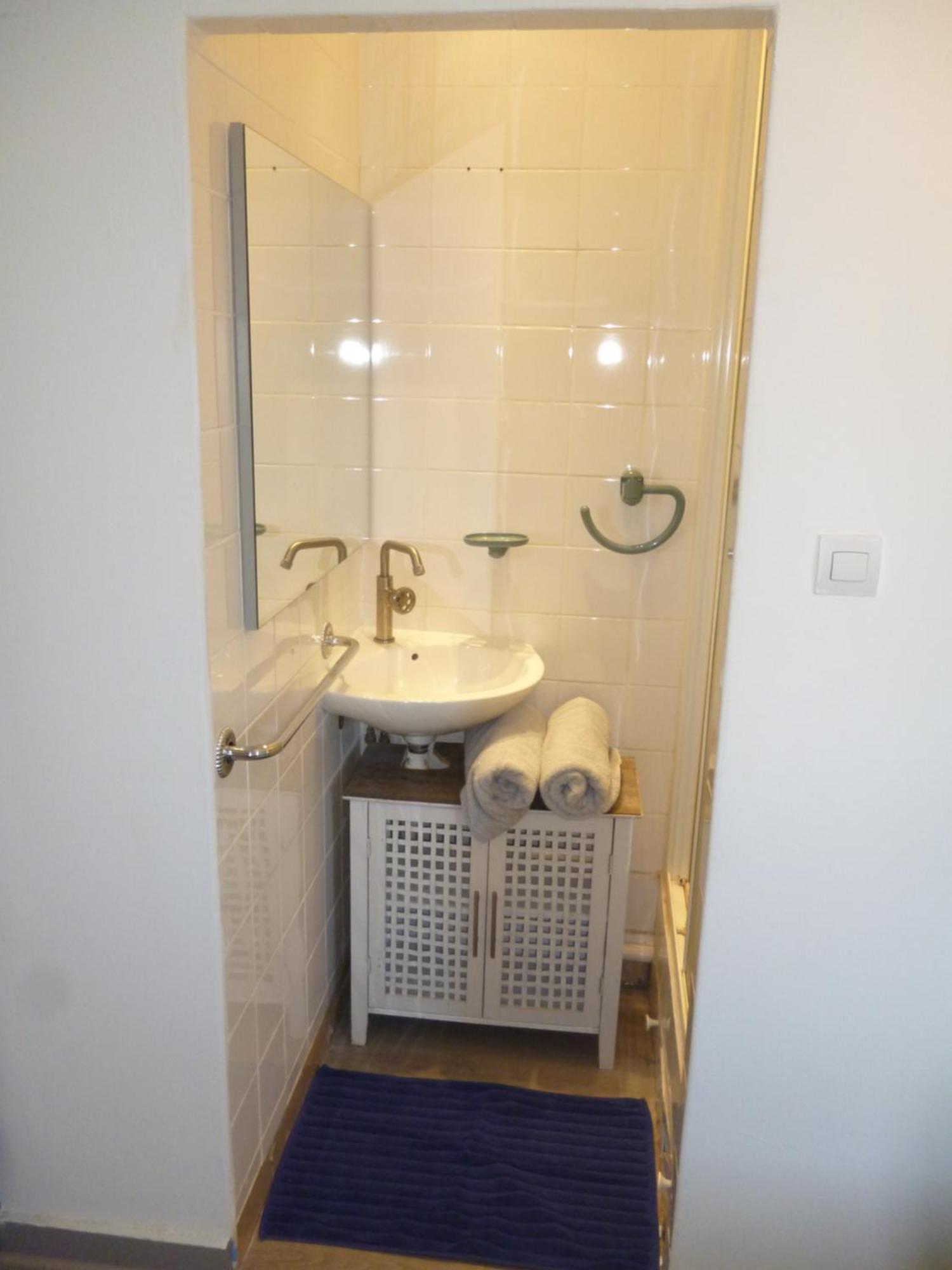 Gentlemen Au Premier Etage A 50 Metres De La Appartement